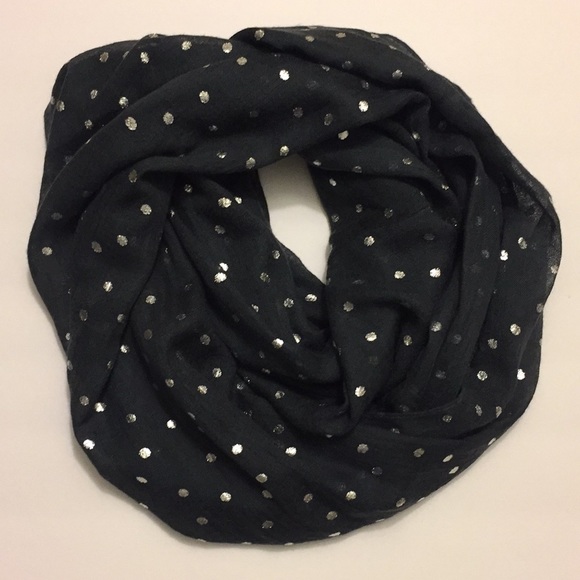aerie Accessories - Aerie Metallic Silver Polka Dot Infinity Scarf 🧣